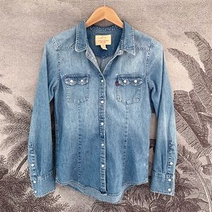 Vintage Levi’s denim Western shirt | M